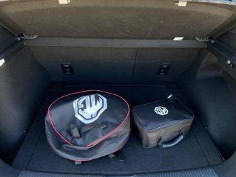 MG Mg4 64kWh Trophy Long Range Hatchback 5dr Electric Auto (203 ps)