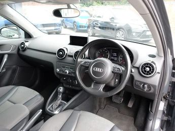 AUDI A1 1.0 TFSI Sport Hatchback 3dr Petrol S Tronic Euro 6 (s/s) (Nav) 