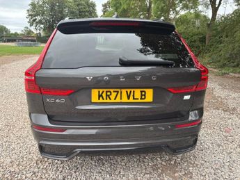VOLVO XC60 2.0h T6 Recharge 11.6kWh R-Design SUV 5dr Petrol Plug-in Hybrid 