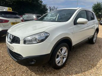 Nissan Qashqai 1.6 Acenta SUV 5dr Petrol Manual 2WD Euro 5 (s/s) (117 ps)