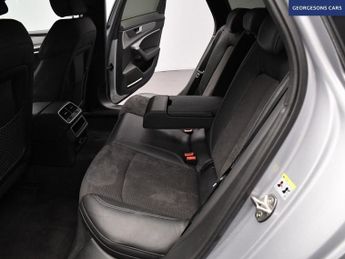AUDI A6 AVANT 2.0 TDI 40 Black Edition Estate 5dr Diesel S Tronic quattro Euro