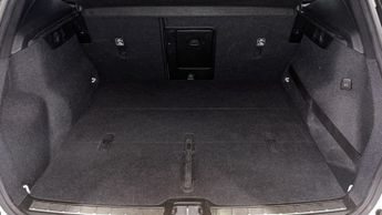 VOLVO XC40 2.0 T4 Inscription SUV 5dr Petrol Auto AWD Euro 6 (s/s) (190 ps)