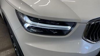VOLVO XC40 2.0 T4 Inscription SUV 5dr Petrol Auto AWD Euro 6 (s/s) (190 ps)