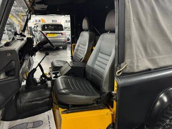 LAND ROVER DEFENDER 90 300 Tdi Pick Up Soft Top Conversion 