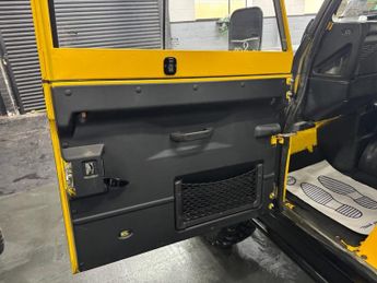 LAND ROVER DEFENDER 90 300 Tdi Pick Up Soft Top Conversion 