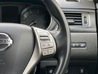 NISSAN PULSAR 1.2 DIG-T Tekna Hatchback 5dr Petrol XTRON Euro 6 (s/s) (115 ps)