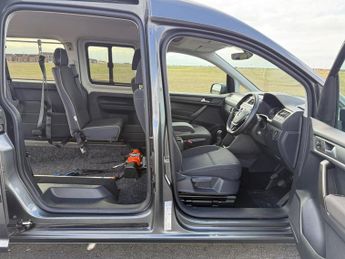 VOLKSWAGEN CADDY MAXI LIFE C20 DIESE 2.0 C20 LIFE TDI 5d 101 BHP