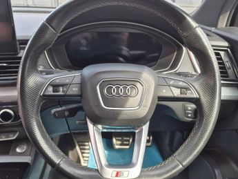 AUDI Q5 2.0 TDI 40 S line Sportback 5dr Diesel S Tronic quattro Euro 6 (