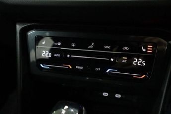 VOLKSWAGEN TIGUAN 2.0 TSI R SUV 5dr Petrol DSG 4Motion Euro 6 (s/s) (320 ps)