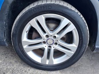 MERCEDES-BENZ GLA 2.1 GLA200 CDI Sport SUV 5dr Diesel 7G-DCT Euro 6 (s/s) (136 ps)
