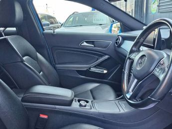 MERCEDES-BENZ GLA 2.1 GLA200 CDI Sport SUV 5dr Diesel 7G-DCT Euro 6 (s/s) (136 ps)