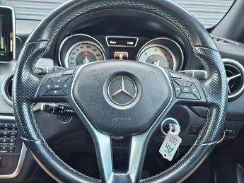 MERCEDES-BENZ GLA 2.1 GLA200 CDI Sport SUV 5dr Diesel 7G-DCT Euro 6 (s/s) (136 ps)