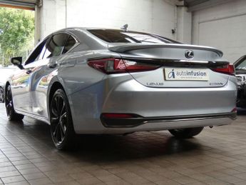 LEXUS ES 2.5 300h F Sport Takumi Saloon 4dr Petrol Hybrid E-CVT Euro 6 (s