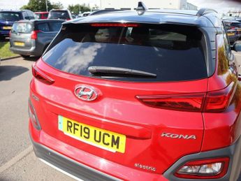 HYUNDAI KONA 64kWh Premium SE SUV 5dr Electric Auto (204 ps)