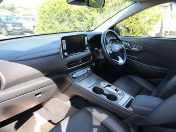 HYUNDAI KONA 64kWh Premium SE SUV 5dr Electric Auto (204 ps)