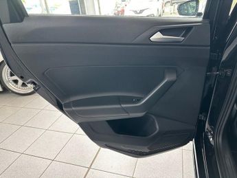 VOLKSWAGEN POLO 1.0 TSI SE Hatchback 5dr Petrol DSG Euro 6 (s/s) (95 ps)