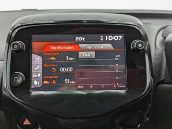 CITROEN C1 1.0 VTi Shine Hatchback 5dr Petrol Manual Euro 6 (s/s) (72 ps)
