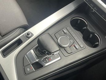 AUDI A4 AVANT 2.0 TFSI S line Estate 5dr Petrol S Tronic Euro 6 (s/s) (190 ps)