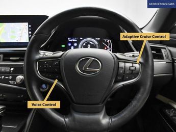 LEXUS ES 2.5 300h Saloon 4dr Petrol Hybrid E-CVT Euro 6 (s/s) (218 ps)