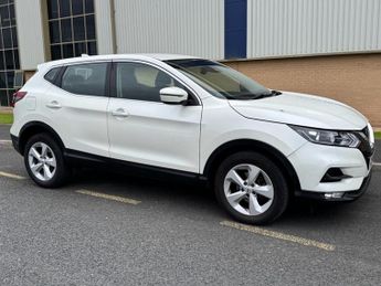 Nissan Qashqai 1.3 DIG-T ACENTA PREMIUM 140 BHP + SAT NAV + CAMERA