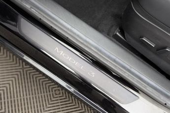 TESLA Model 3 (Dual Motor) Long Range Saloon 4dr Electric Auto 4WDE (346 ps)