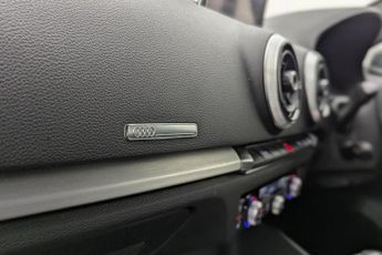 AUDI A3 1.5 TFSI CoD Black Edition Sportback 5dr Petrol S Tronic Euro 6