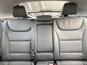 HYUNDAI IONIQ 1.6 h-GDi 8.9kWh Premium SE Hatchback 5dr Petrol Plug-in Hybrid 
