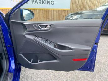 HYUNDAI IONIQ 1.6 h-GDi 8.9kWh Premium SE Hatchback 5dr Petrol Plug-in Hybrid 