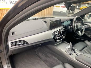 BMW 5 SERIES 2.0 520d M Sport Touring 5dr Diesel Auto Euro 6 (s/s) (190 ps)