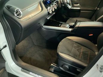 MERCEDES-BENZ GLA 1.3 GLA180 AMG Line (Premium) SUV 5dr Petrol 7G-DCT Euro 6 (s/s)