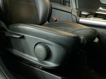 MERCEDES-BENZ GLA 1.3 GLA180 AMG Line (Premium) SUV 5dr Petrol 7G-DCT Euro 6 (s/s)