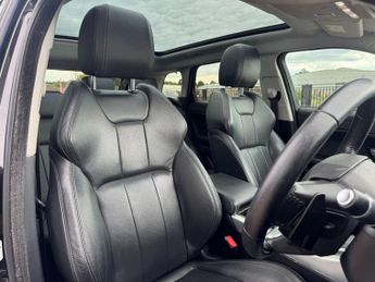 LAND ROVER RANGE ROVER EVOQUE 2.0 TD4 SE Tech SUV 5dr Diesel Auto 4WD Euro 6 (s/s) (180 ps)