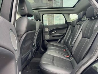 LAND ROVER RANGE ROVER EVOQUE 2.0 TD4 SE Tech SUV 5dr Diesel Auto 4WD Euro 6 (s/s) (180 ps)