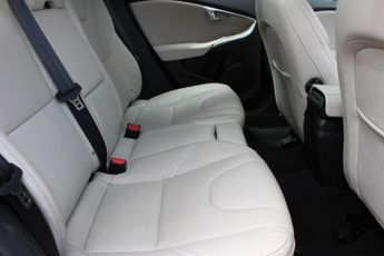 VOLVO V40 1.5 T3 Inscription Hatchback 5dr Petrol Auto Euro 6 (s/s) (152 p