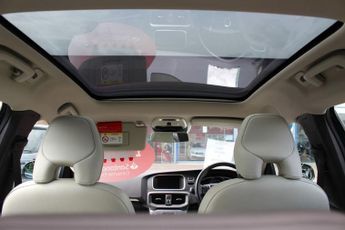 VOLVO V40 1.5 T3 Inscription Hatchback 5dr Petrol Auto Euro 6 (s/s) (152 p