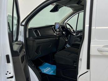 FORD TRANSIT CUSTOM 2.0 300 EcoBlue Limited Panel Van 5dr Diesel Auto L1 H1 Euro 6 (