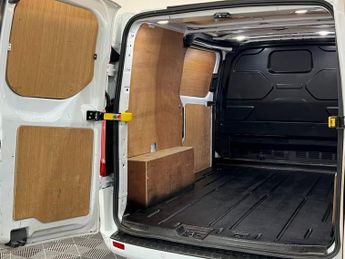 FORD TRANSIT CUSTOM 2.0 300 EcoBlue Limited Panel Van 5dr Diesel Auto L1 H1 Euro 6 (