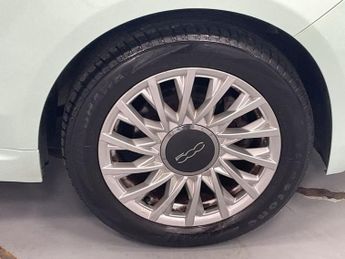 FIAT 500 1.2 Lounge Hatchback 3dr Petrol Manual Euro 6 (s/s) (70 bhp) - A