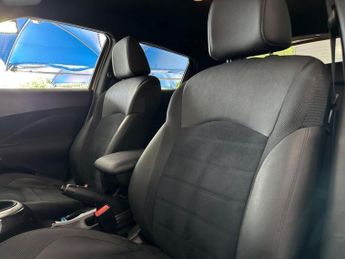 NISSAN JUKE 1.5 dCi N-Connecta SUV 5dr Diesel Manual Euro 6 (s/s) (110 ps)