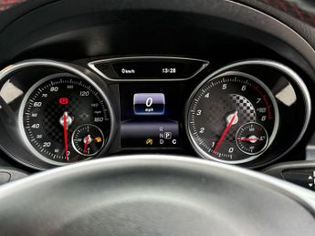 MERCEDES-BENZ A-CLASS 2.0 A250 AMG (Premium) Hatchback 5dr Petrol 7G-DCT 4MATIC Euro 6