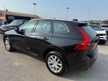 VOLVO XC60 2.0 D4 Momentum Pro SUV 5dr Diesel Auto AWD Euro 6 (s/s) (190 ps