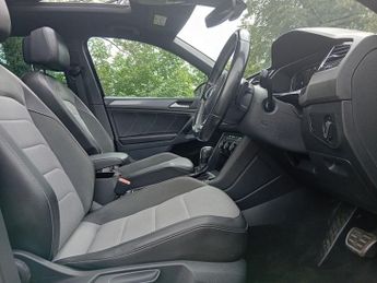 VOLKSWAGEN TIGUAN 2.0 TDI R-Line Tech SUV 5dr Diesel DSG Euro 6 (s/s) (150 ps).*AU