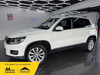 Volkswagen Tiguan 2.0 TDI BlueMotion Tech SE SUV 5dr Diesel DSG 4WD Euro 5 (s/s) (
