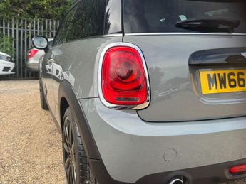 MINI HATCH 1.5 Cooper D Hatchback 3dr Diesel Auto Euro 6 (s/s) (116 ps)