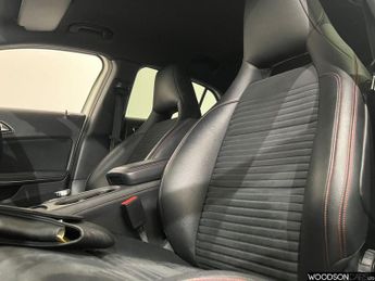 MERCEDES-BENZ GLA 2.1 GLA220 CDI AMG Line SUV 5dr Diesel 7G-DCT 4MATIC Euro 6 (s/s