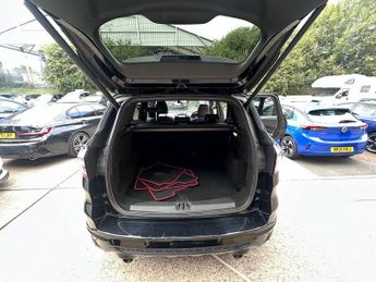 FORD KUGA 2.0 TDCi ST-Line X SUV 5dr Diesel Powershift AWD Euro 6 (s/s) (1