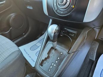 KIA VENGA AUTOMATIC 1.6 2 MPV 5dr Petrol Auto Euro 5 (123 bhp)