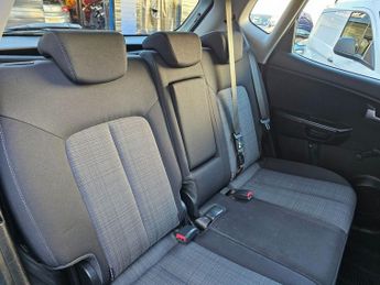 KIA VENGA AUTOMATIC 1.6 2 MPV 5dr Petrol Auto Euro 5 (123 bhp)