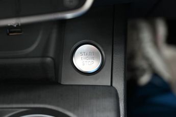 AUDI A4 2.0 TDI Black Edition Saloon 4dr Diesel S Tronic quattro Euro 6 