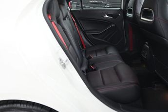 MERCEDES-BENZ A-CLASS 2.0 A250 AMG (Premium) Hatchback 5dr Petrol 7G-DCT 4MATIC Euro 6